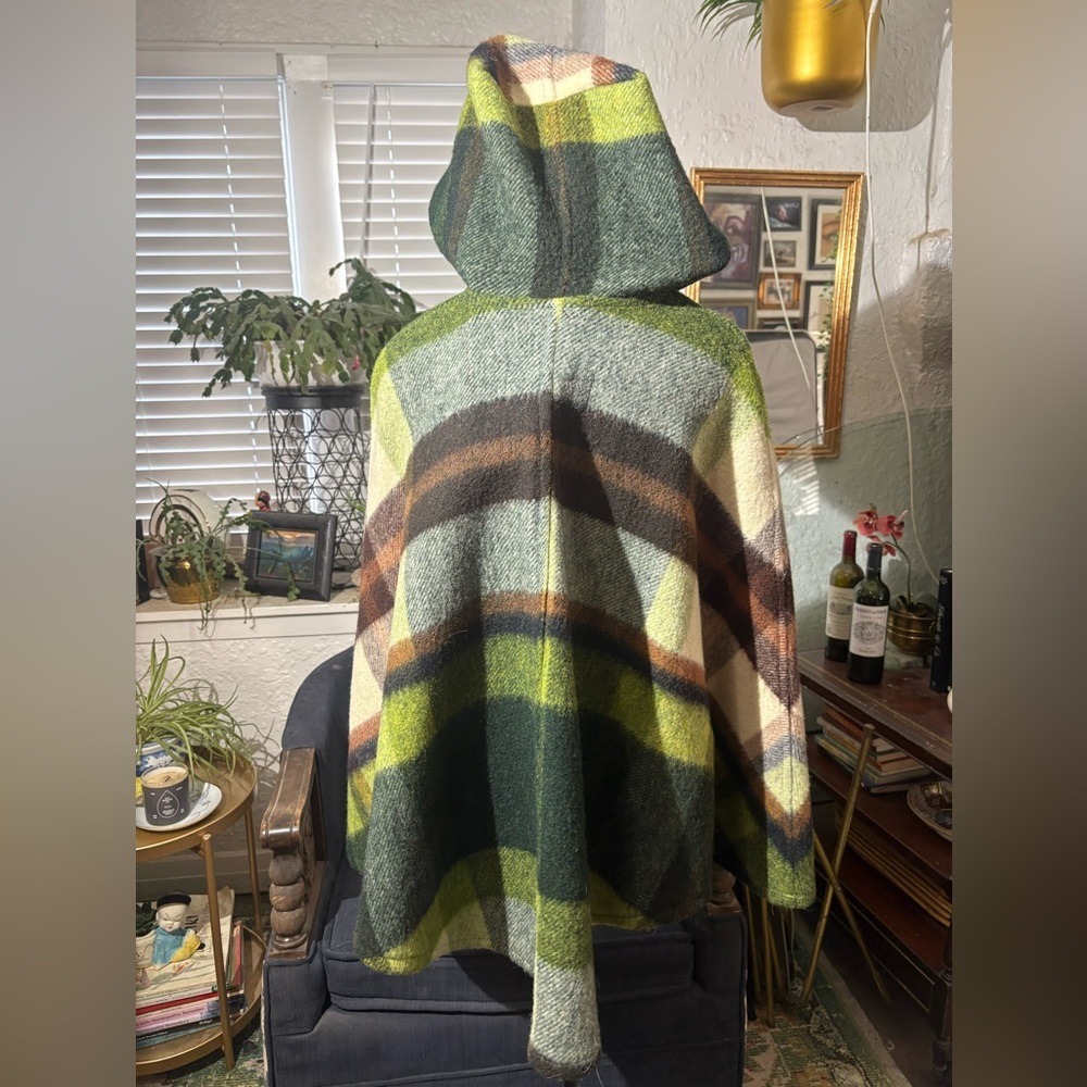 Vintage Wool Plaid Hooded Poncho Cape size O/S FIRm - Picture 3 of 16
